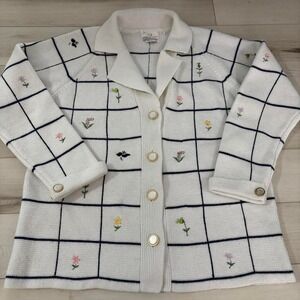 Vintage cottage core embroidered Grandma sweater Coastal